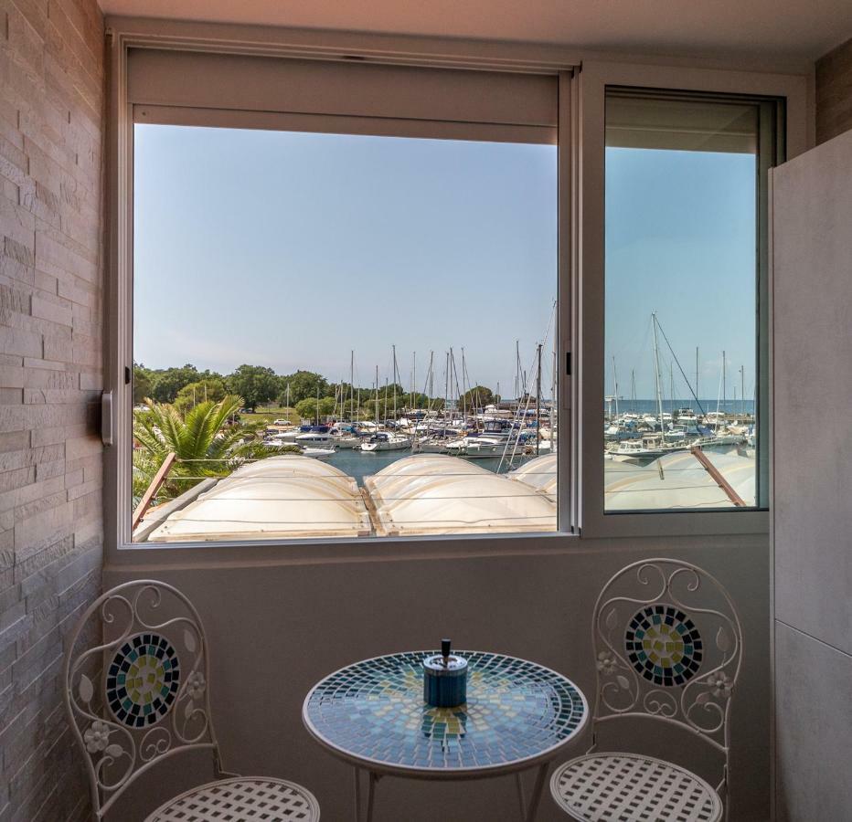 Lovely Apartment Near The Beach With A Sea View Poreč Exterior foto